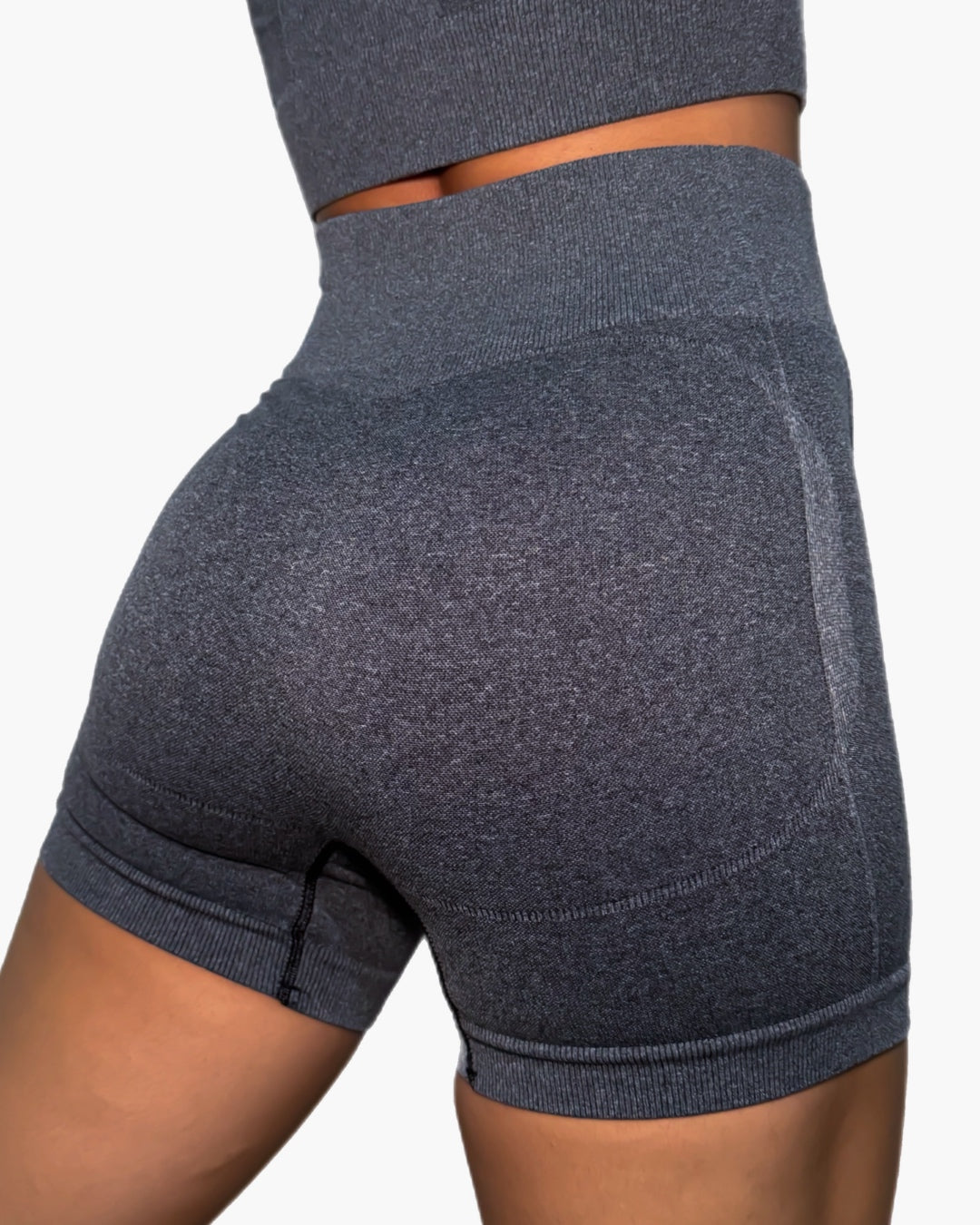 Short Bambula
